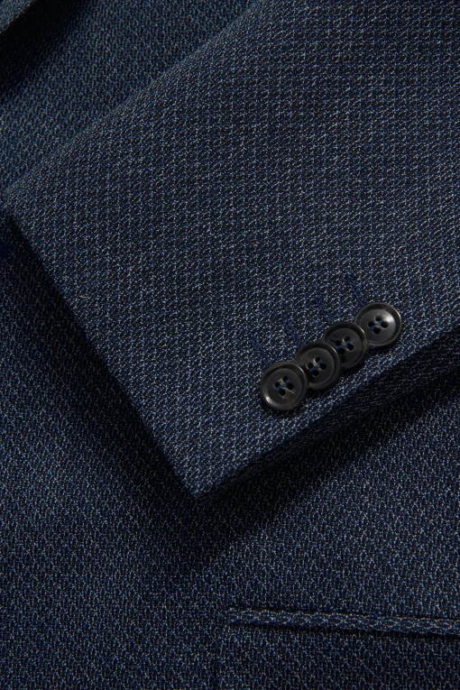 Generous Fit Linen Blazer