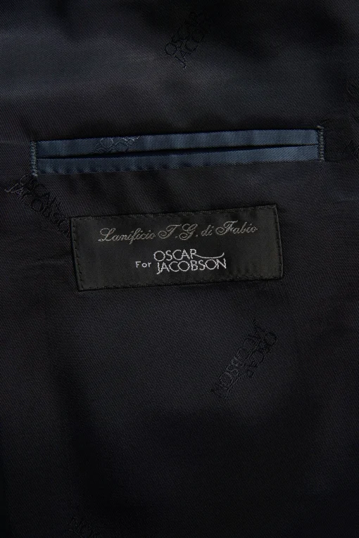 Generous Fit Linen Blazer