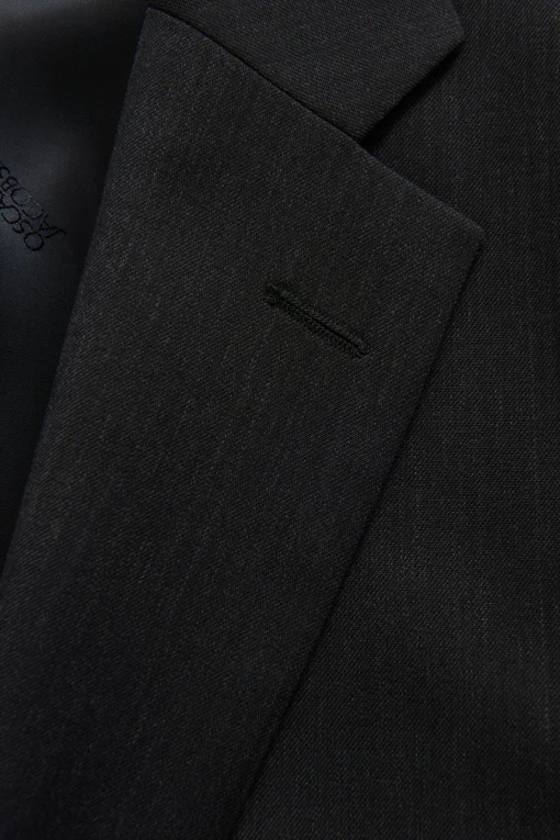 Generous Fit Linen Blazer