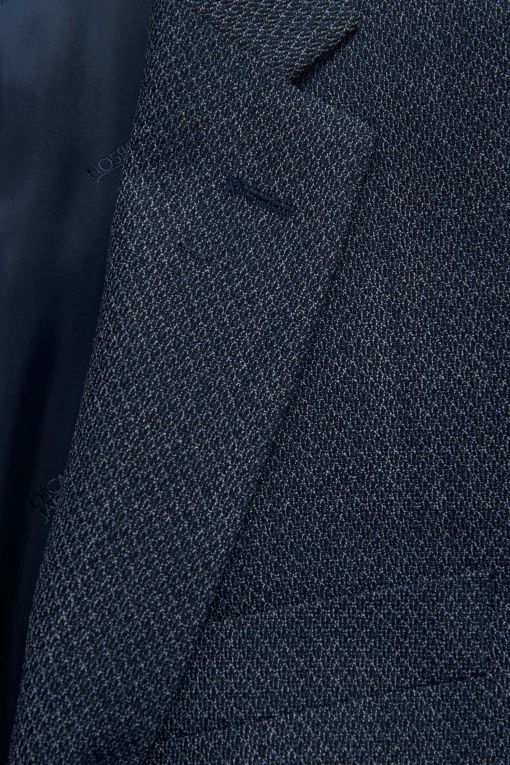 Generous Fit Linen Blazer