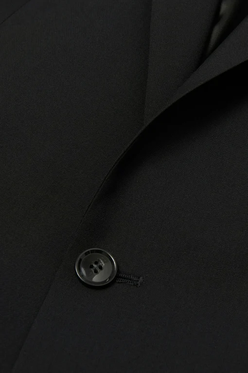 Generous Fit Linen Blazer