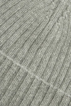 Knitted Cashmere Beanie