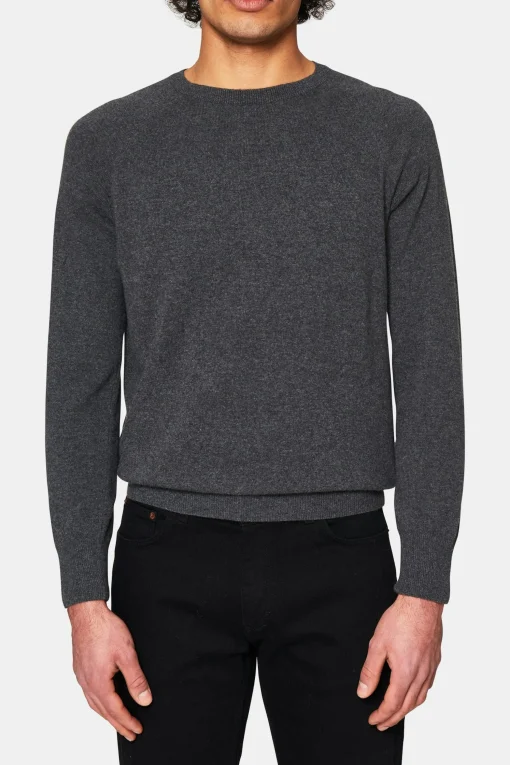 Regular Fit Roundneck Soft Knit Sweater