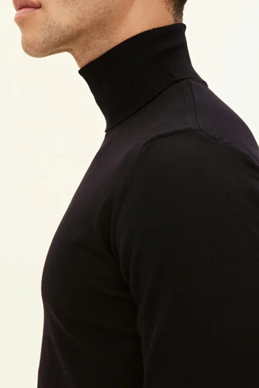 Slim Fit Extra Fine Merino Wool Rollneck