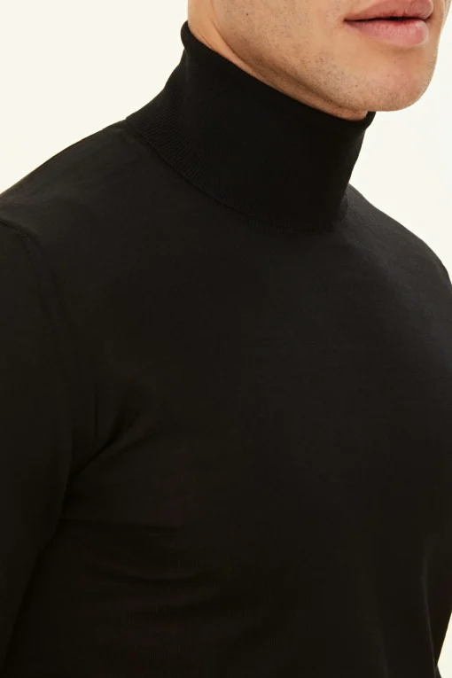 Slim Fit Extra Fine Merino Wool Rollneck