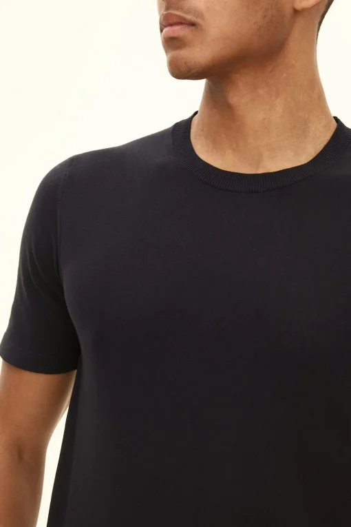 Slim Fit Fine Knitted T-shirt