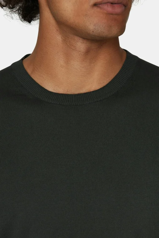 Slim Fit Fine Knitted T-shirt