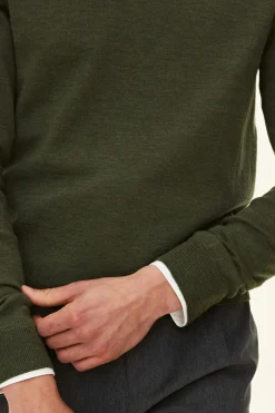 Slim Fit Fine Merino Wool Roundneck Sweater